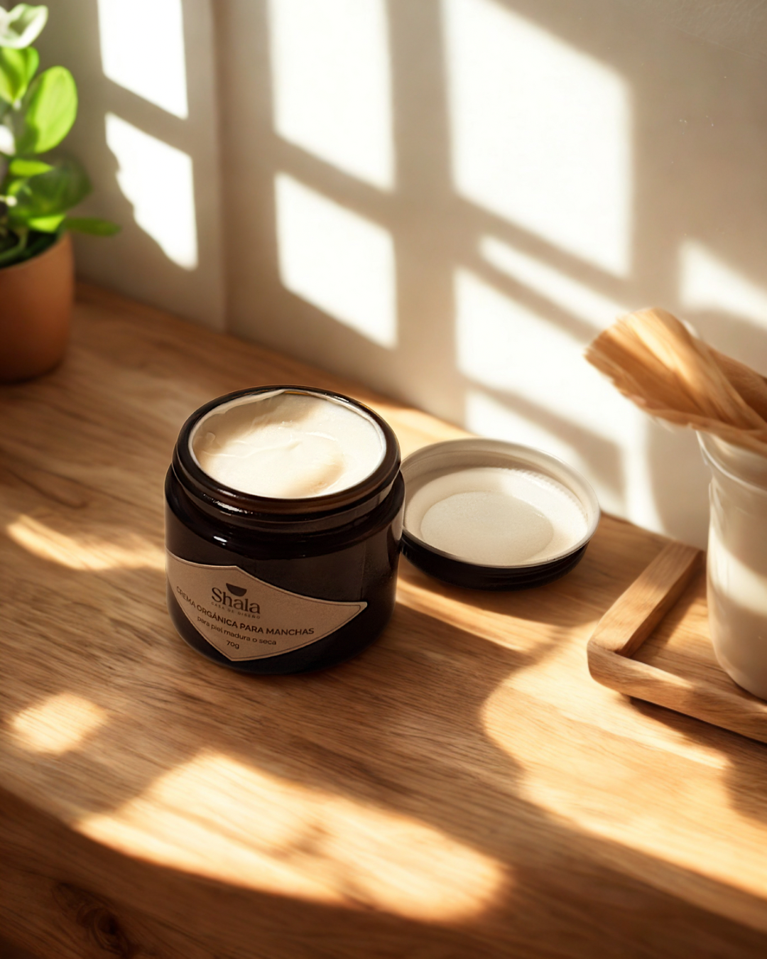 Crema Hidratante Orgánica de Regaliz para Unificar Tono de Piel (reducir manchas)